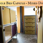 Sunflower Hostel *