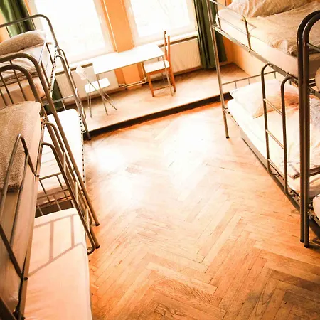 Sunflower אכסניה *