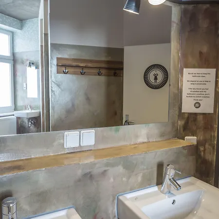 אכסניה Sunflower