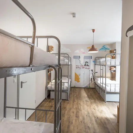 Sunflower אכסניה *