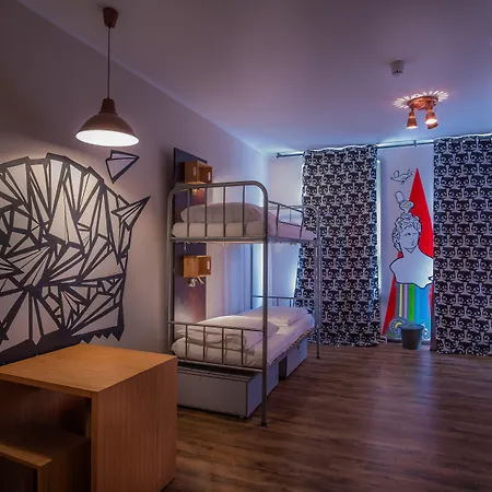 אכסניה Sunflower